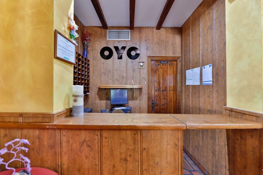 Hostal Alfonso XI Guadalupe  Bagian luar foto